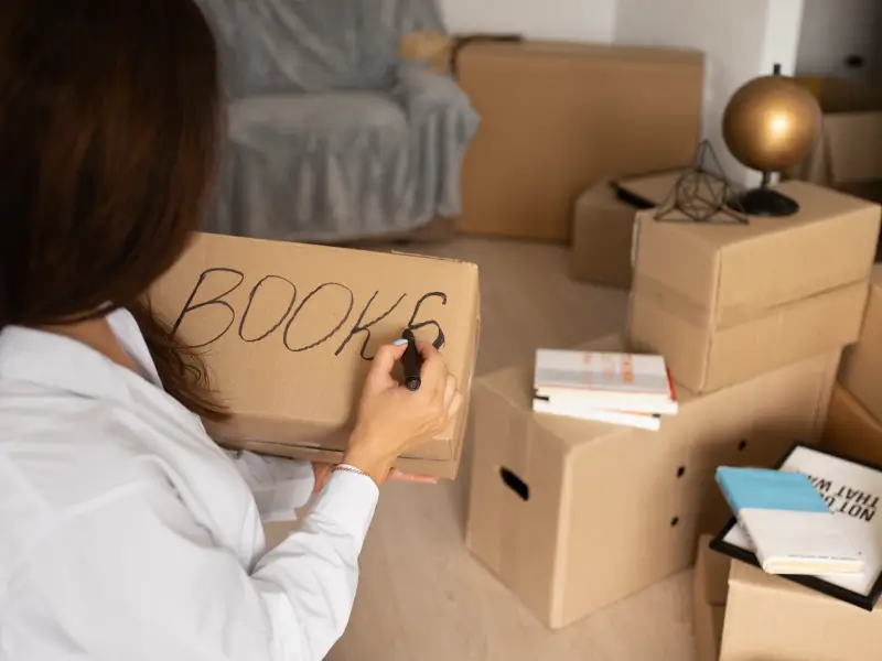 8-Week Student Moving Guide London | Your Timeline