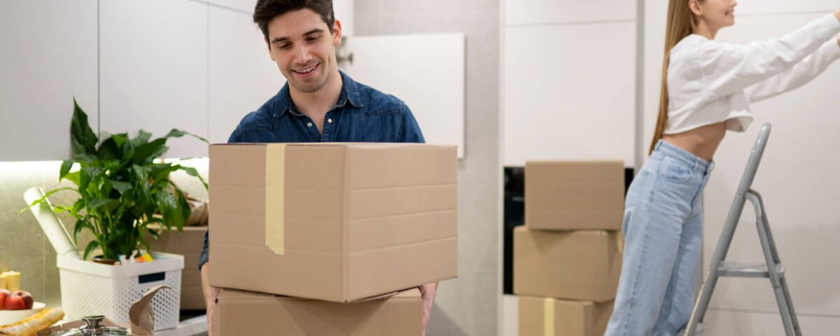 How to Pack a Kitchen for Moving & Storage (Step-by-Step)